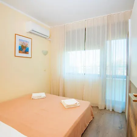 Evi 2 * Pomorie
