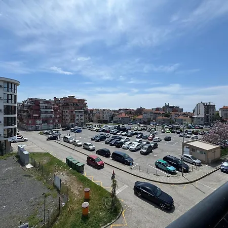 Apartamento Evi 2 *