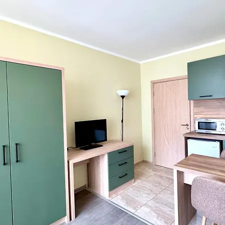 Evi 2 * Pomorie